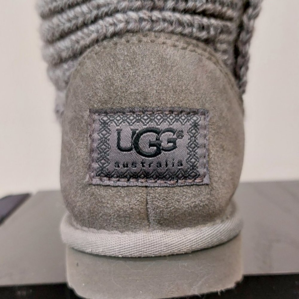 💥HOT ITEM💥UGG Cardy Sheepskin Wool Treadlite Slouch Button Boot in Grey - Picture 8 of 16